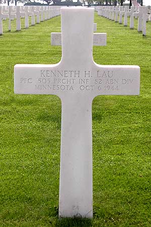 Kenneth H. Lau - Headstone 1
