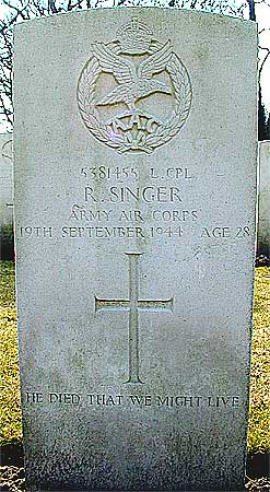 Raymond Singer - Headstone 1