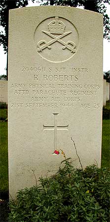 Richard Roberts - Headstone 1